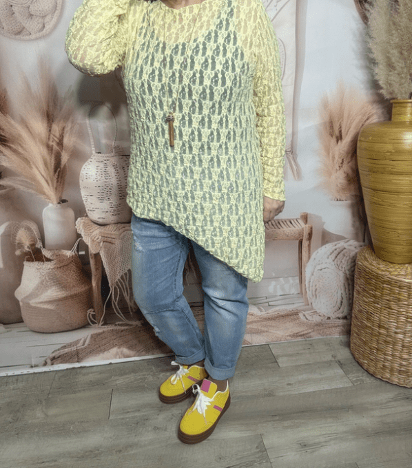 Top asymétrique dentelle jaune pastel manches longues confort +++ du 36 au 48  