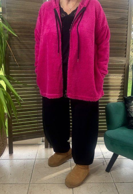 Gilet à capuche peluche Pilou-Pilou Fuschia douceur +++ du 40 au 54/56 et même +