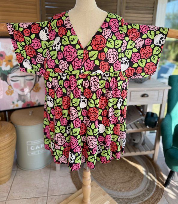 Robe trapèze courte noire Skulls & Fleurs multicolores du 40 au 52 
