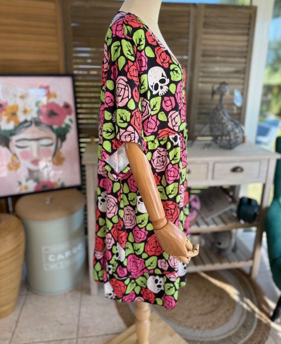 Robe trapèze courte noire Skulls & Fleurs multicolores du 40 au 52 