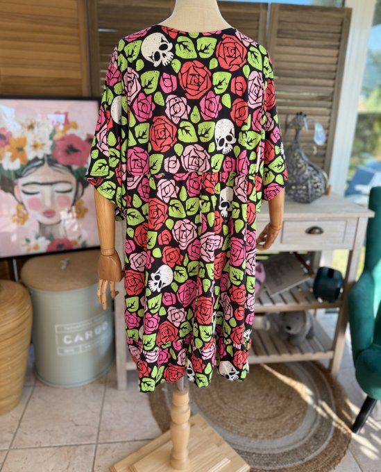 Robe trapèze courte noire Skulls & Fleurs multicolores du 40 au 52 