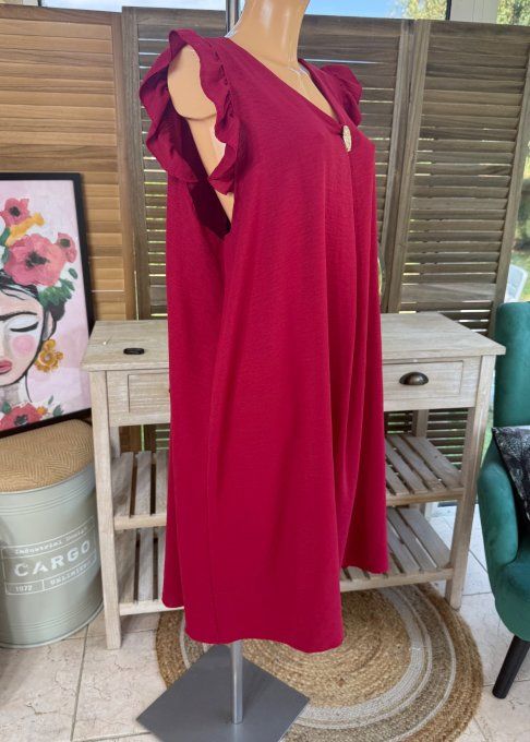 Robe trapèze Bordeaux épaules volantées & broche dorée or du 40 au 52
