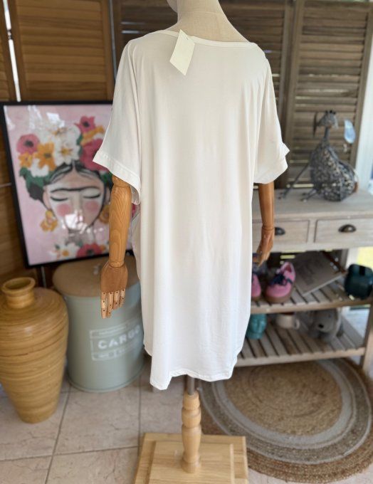 Tunique longue ou robe courte blanche La Fillette et son chien du 40 au 50/52   
