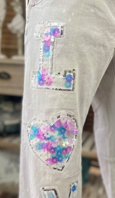 Jeans gris délavé Love N°5 Fleurs sequins multicolores taille haute stretch du 40 au 44/46