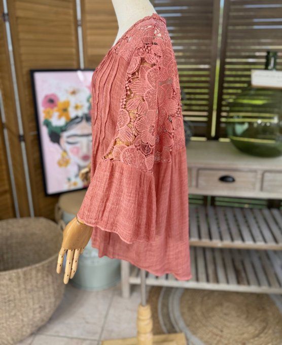 Blouse Terracotta manches pagodes broderie anglaise & fleurs crochetées du 38 au 48/50