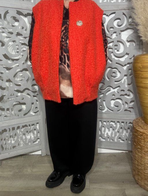 Veste sans manches façon laine bouillie orangé chiné + broche dorée du 40 au 50/52