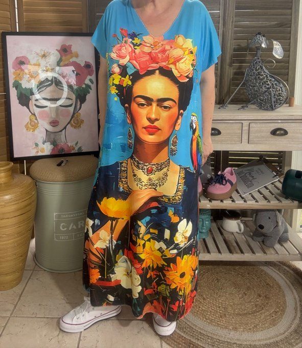 Robe longue bleue Frida Kahlo au Perroquet Tropical du 40 au 50