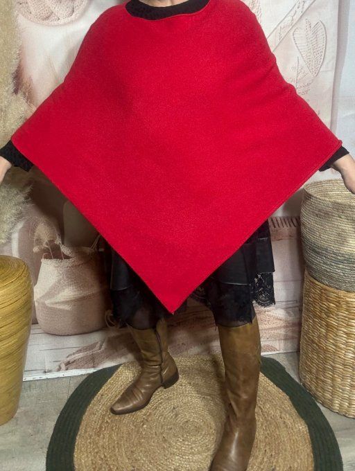 Poncho long ou Chauffe-épaules SANS LAINE rouge douceur ++++ du 34 au 48/50
