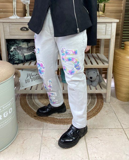 Jeans gris délavé Love N°5 Fleurs sequins multicolores taille haute stretch du 40 au 44/46
