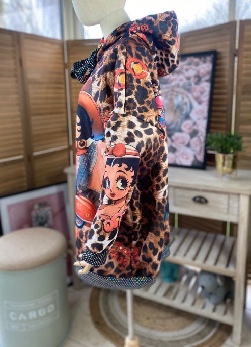 Sweat à capuche Léopard Betty Boop Country Girl strass argentés du 40 au 50/52