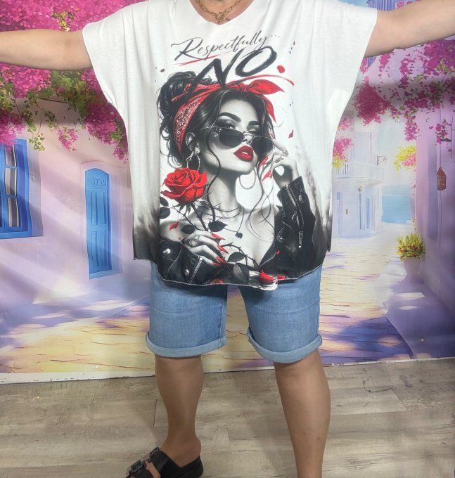 Tee-shirt ample blanc La Femme Rebelle à la rose rouge du 42 au 54/56 