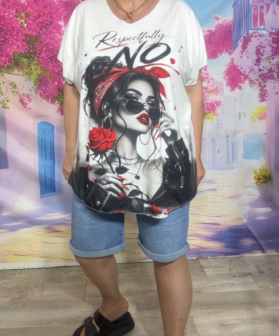 Tee-shirt ample blanc La Femme Rebelle à la rose rouge du 42 au 54/56 