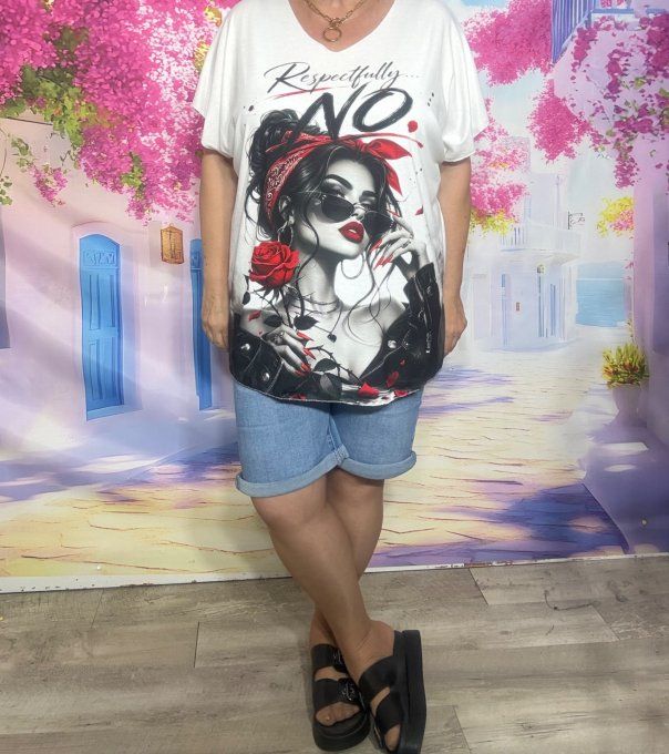 Tee-shirt ample blanc La Femme Rebelle à la rose rouge du 42 au 54/56 