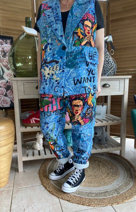 Gilet type barman sans manches effet jeans délavé Frida Kahlo du 40 au 50 et même + 