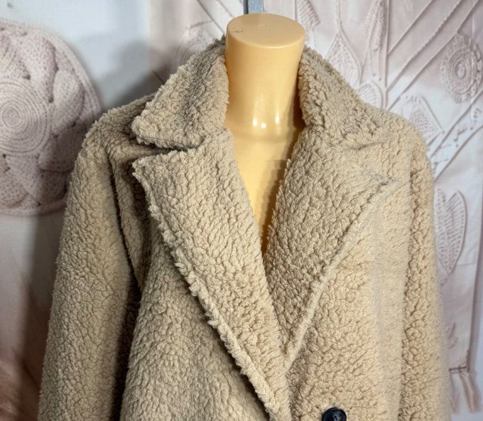 Manteau droit mi-long tout doublé Teddy Beige clair douceur +++++ du 40 au 50 et même +