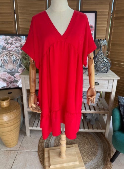 Robe trapèze ample rouge Col V manches courtes du 40 au 50/52