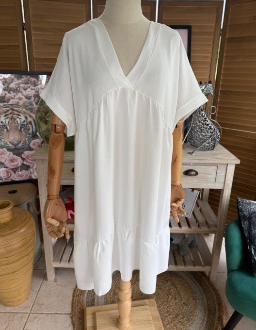 Robe trapèze ample blanche Col V manches courtes du 40 au 50/52