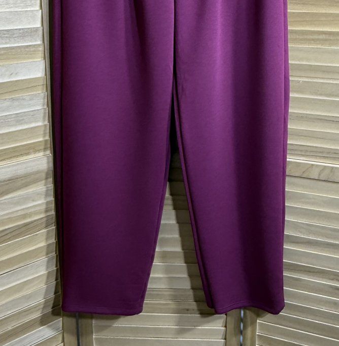 pantalon façon jogg Bordeaux boutons dorés + ceinture confort  ++++ du 38 au 52  