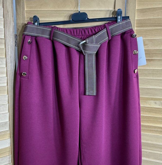 pantalon façon jogg Bordeaux boutons dorés + ceinture confort  ++++ du 38 au 52  