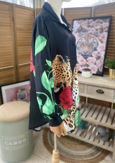 Chemise longue ample noire Tigre Majestueux à la rose rouge du 42 au 52  