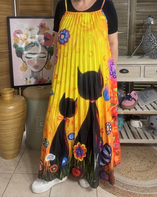 Robe longue plissée bretelles ajustables Jaune soleil Le Duo de chats noirs du 38 au 48/50 