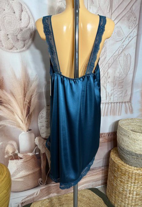 Robe nuisette asymétrique satinée bleu pétrole et dentelle du 36 au 46