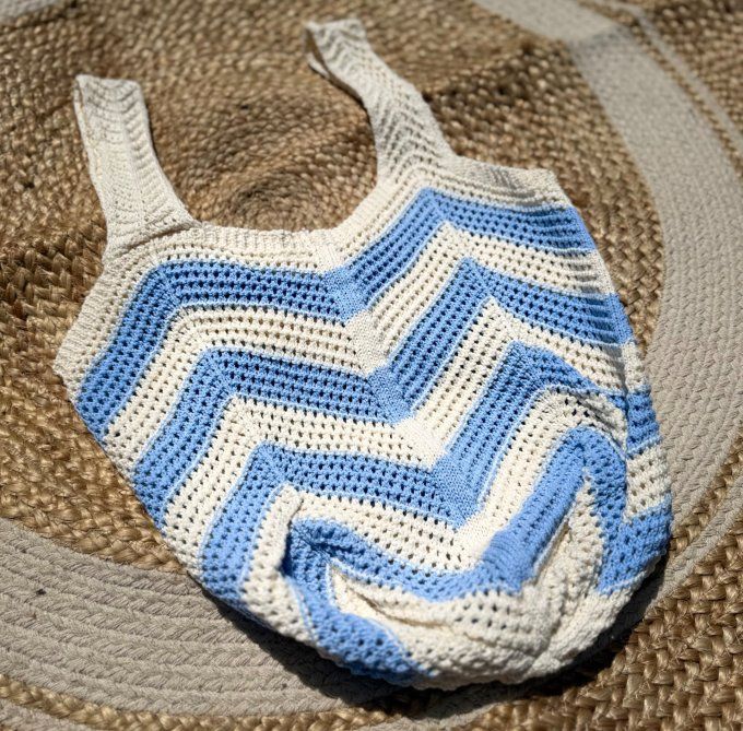 Sac Fourre-Tout Tulipe en crochet rayé crème bleu Bohème Chic Plage Summer Vibes qualité ++++ 