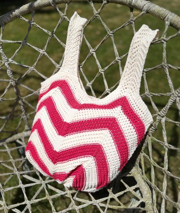 Sac Fourre-Tout Tulipe en crochet rayé crème rouge Bohème Chic Plage Summer Vibes qualité ++++ 