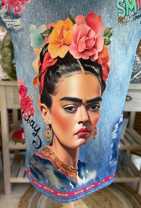 Robe mi-longue effet jeans délavé Viva Frida Kahlo du 42 au 50/52