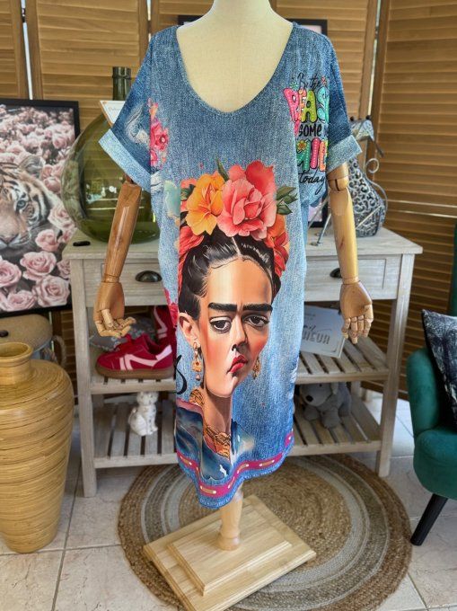Robe mi-longue effet jeans délavé Viva Frida Kahlo du 42 au 50/52