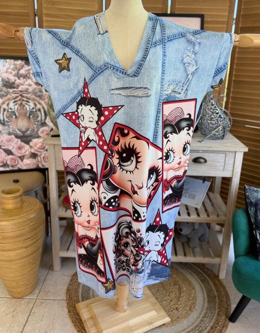 Robe longue ample blanche manches courtes volantées Betty Boop in Paris du 40 au 50