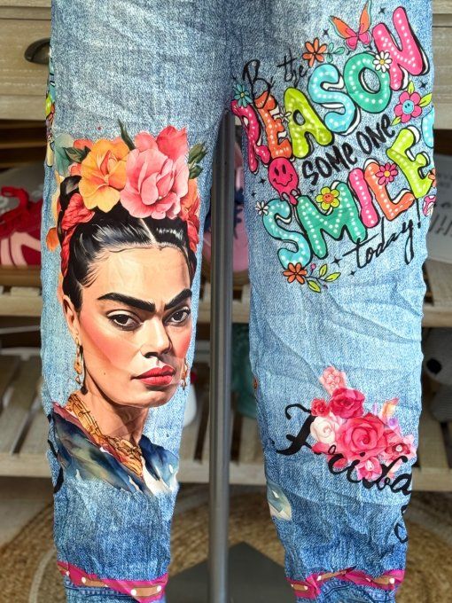 panta jogg  (dit magique) effet jeans délavé Viva Frida Kahlo confort +++ du 40 au 50/52