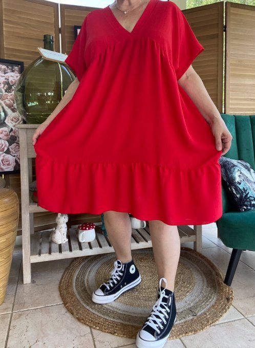 Robe trapèze ample rouge Col V manches courtes du 40 au 50/52