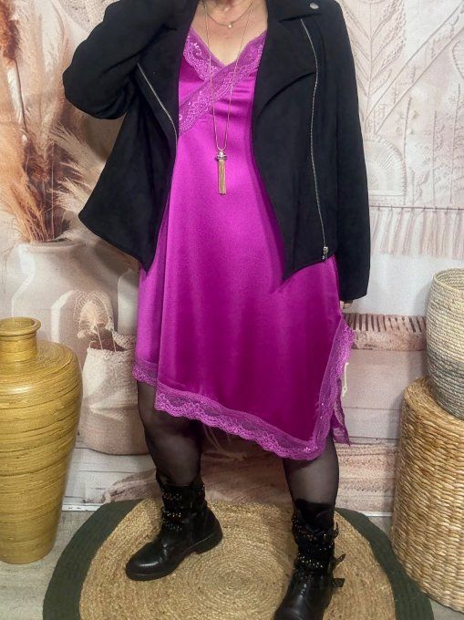 Robe nuisette asymétrique satinée Bougainvilliers et dentelle du 36 au 46