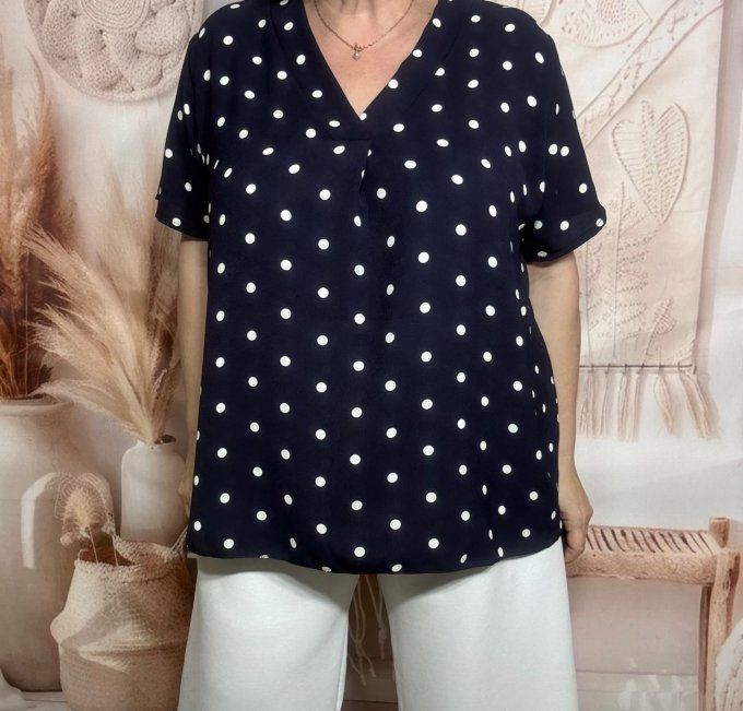 Blouse trapèze marine pois blancs manches courtes col V du 38 au 48 