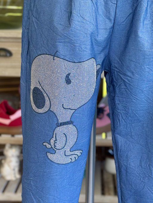 panta jogg  (dit magique) jeans stone fin Snoopy strass argentés du 38 au 48