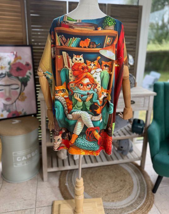 Top fin ample multicolore La Fillette et sa tribu de chats du 40 au 52 