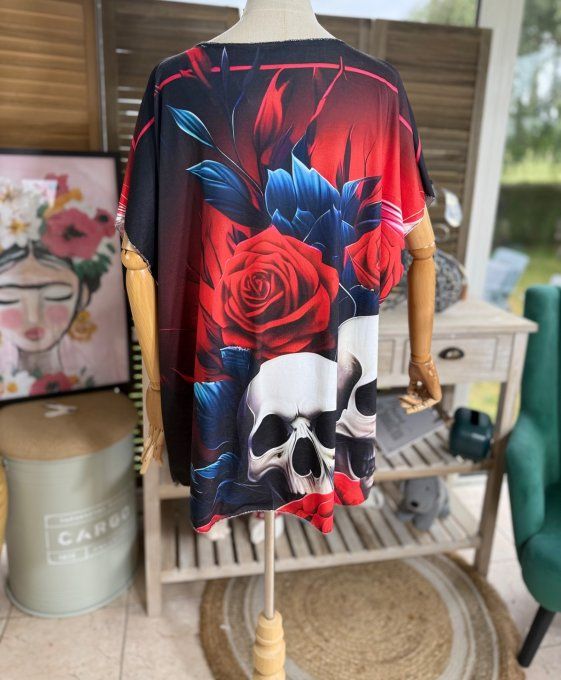 Top fin ample noir Duo de Skulls & Red Roses du 40 au 52 
