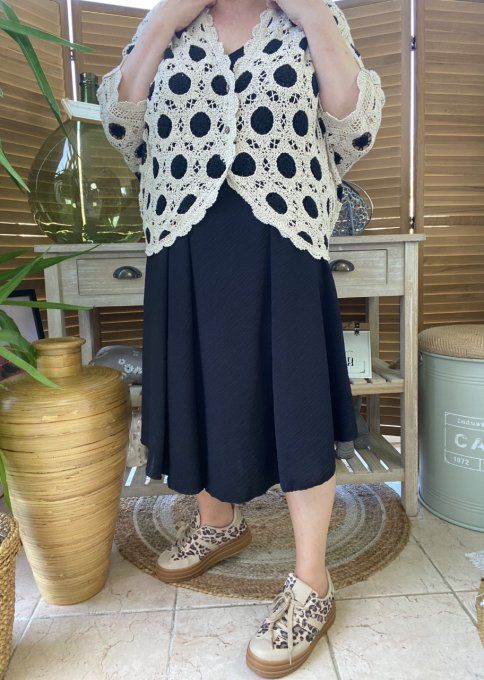 Gilet court façon boléro beige pois noirs broderies anglaise du 36 au 46 (si porté ouvert) 