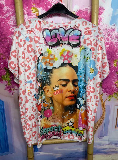 Top fin ample Léopard corail Frida Kahlo Street Art du 42 au 54/56 