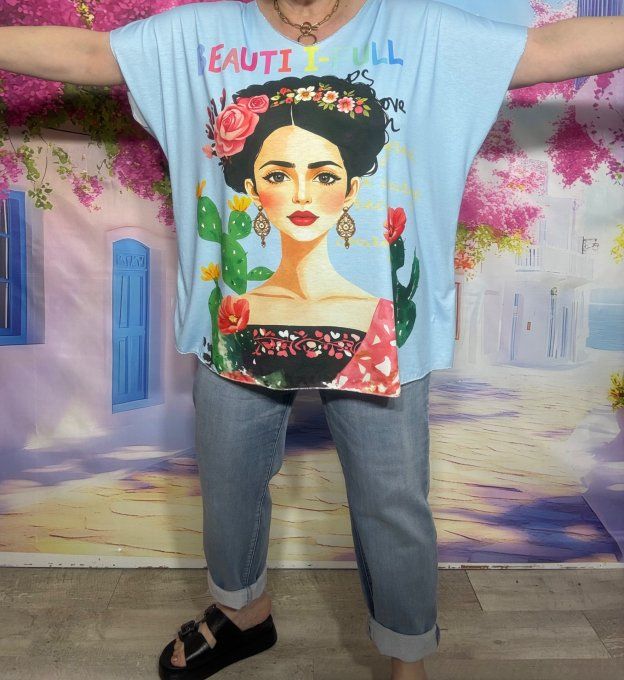 Top fin ample Bleu ciel Beautiful Frida Kahlo du 42 au 54/56  