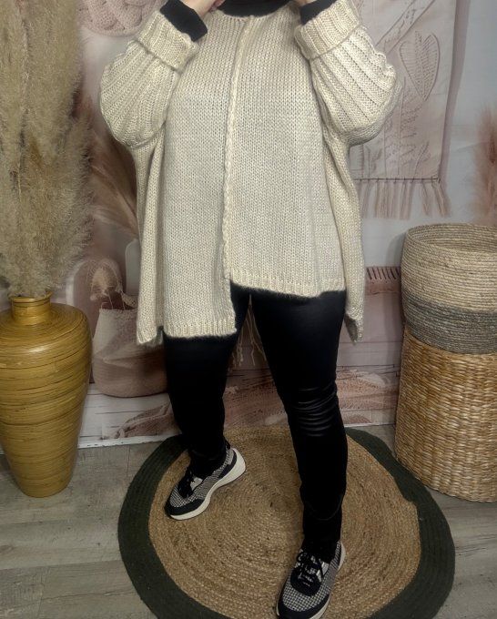 pull asymétrique oversize sans laine beige col V douceur +++ du 42 au 56/58 