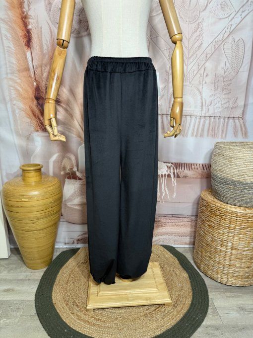 Survêtement ou Ensemble détente velours noir Le Chat au coeur rouge du 38 au 52/54