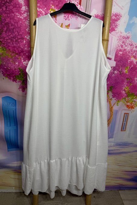 Robe ample mi-longue Blanche sans manches dos triangle bas volanté douceur +++ du 42 au 52/54
