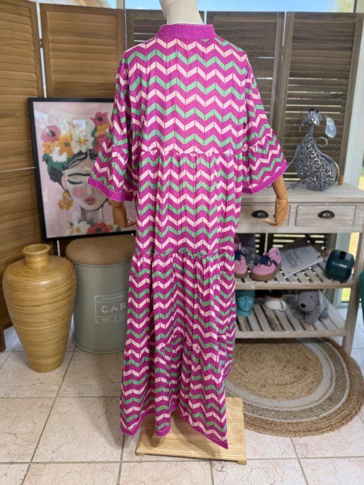 Robe longue trapèze fuschia et vert Gucci pailletée Esprit Aztèque du 36 au 46 