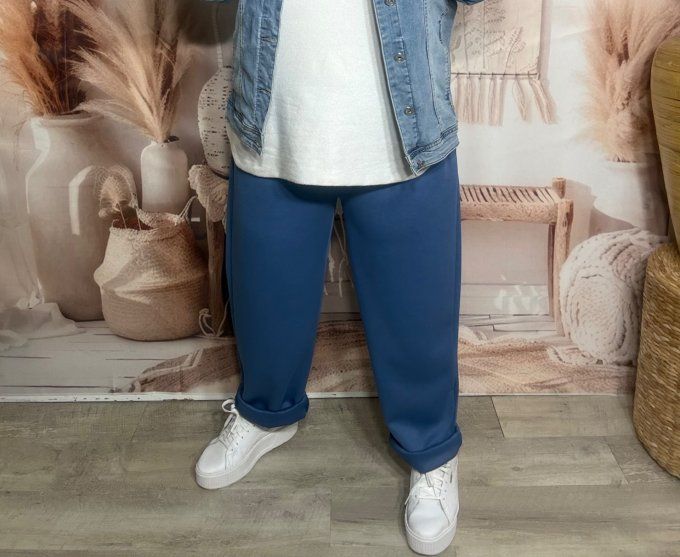 pantalon façon jogg bleu jeans brut boutons dorés + ceinture confort  ++++ du 38 au 50