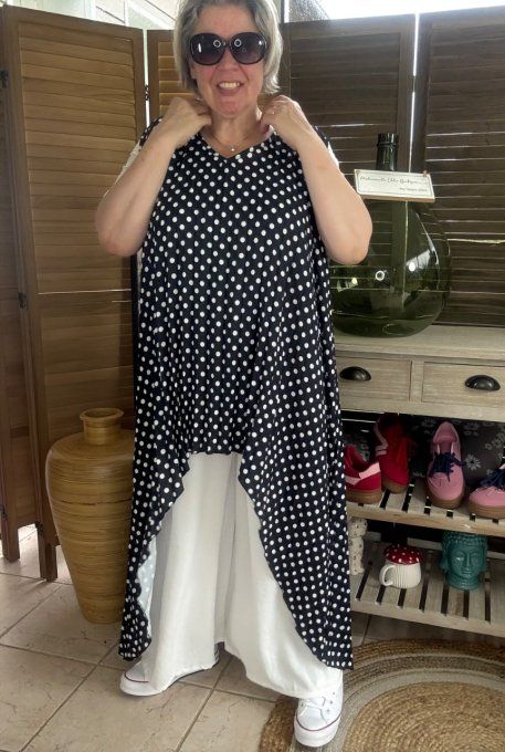 Maxi-tunique plissée asymétrique noire pois blancs du 42 au 56/58
