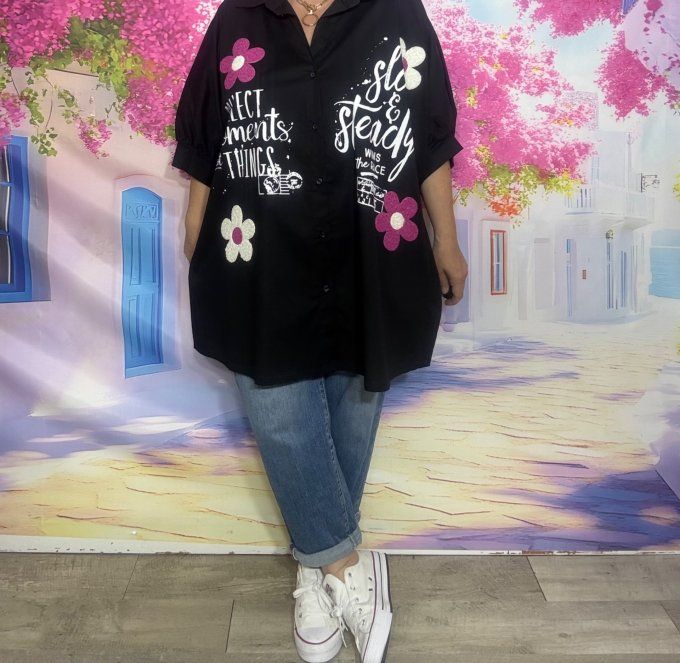 Chemise oversize asymétrique noire Marguerites Fuschia du 42 au 54/56 
