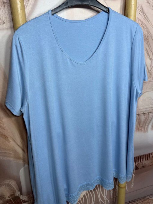 Top ample asymétrique bleu ciel manches courtes & dentelle en bas douceur +++ du 40 au 52/54