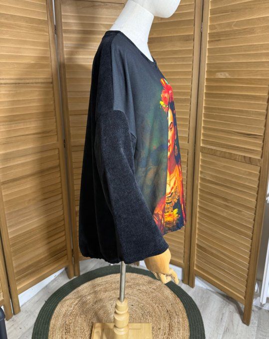 Sweat satiné et velours noir Frida Kahlo aux Fleurs du 40 au 50 